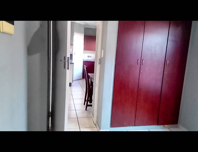 2 BEDROOM TOWNHOUSE FOR SALE IN ANNLIN